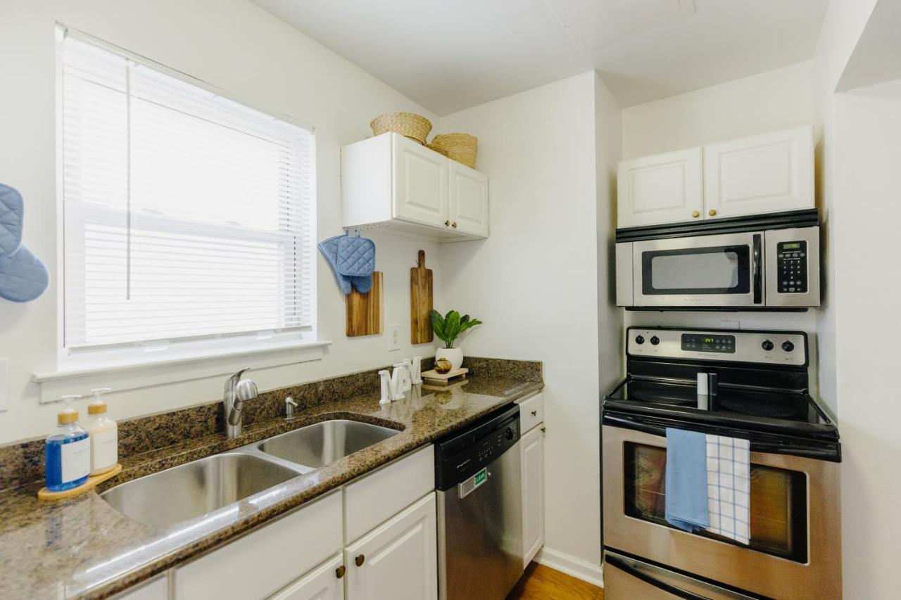 Centrally Located 2Br Overton Square Unit 2 Fast Wifi Free Parking Yes Pets Memphis Ngoại thất bức ảnh