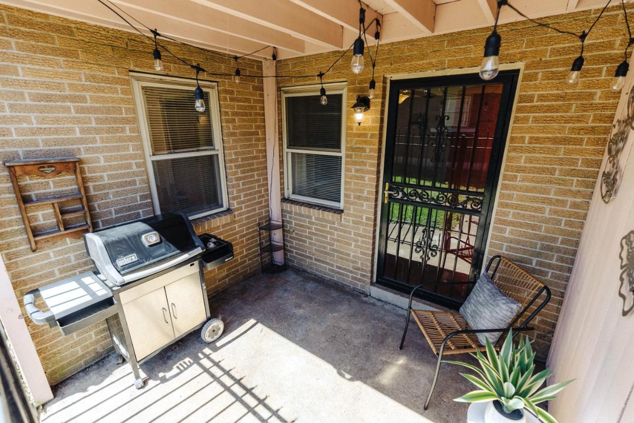 Centrally Located 2Br Overton Square Unit 2 Fast Wifi Free Parking Yes Pets Memphis Ngoại thất bức ảnh